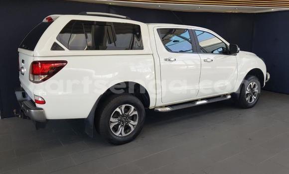 Buy Used Mazda BT-50 White Car in Ezulwini in Hhohho Buy Used Mazda BT-50 White Car in Ezulwini in Hhohho