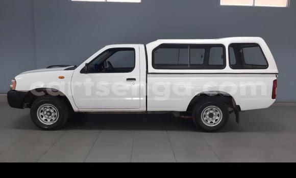 Buy Used Nissan NP 300 White Car in Ezulwini in Hhohho Buy Used Nissan NP 300 White Car in Ezulwini in Hhohho