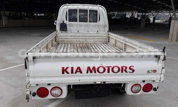 Buy Used Kia K7 White Car in Ezulwini in Hhohho Buy Used Kia K7 White Car in Ezulwini in Hhohho