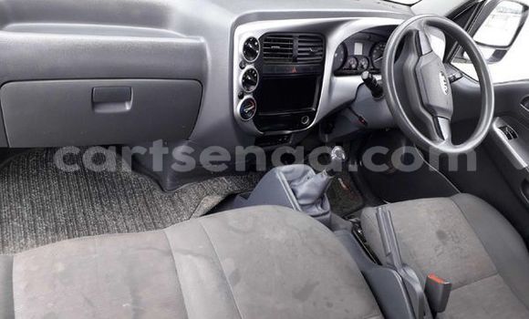 Buy Used Kia K7 White Car in Ezulwini in Hhohho Buy Used Kia K7 White Car in Ezulwini in Hhohho