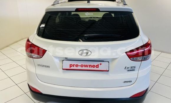 Nunua Ilio tumika Hyundai ix35 White Gari ndani ya Ezulwini nchini Hhohho Nunua Ilio tumika Hyundai ix35 White Gari ndani ya Ezulwini nchini Hhohho
