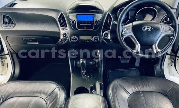 Nunua Ilio tumika Hyundai ix35 White Gari ndani ya Ezulwini nchini Hhohho Nunua Ilio tumika Hyundai ix35 White Gari ndani ya Ezulwini nchini Hhohho