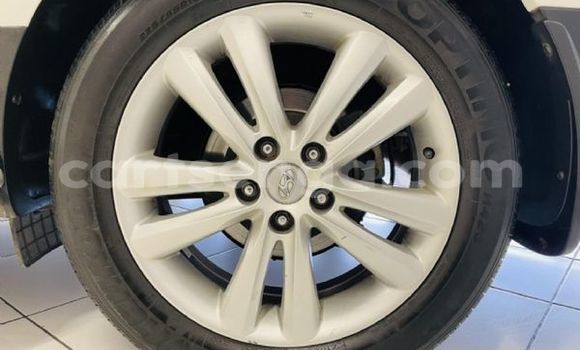 Nunua Ilio tumika Hyundai ix35 White Gari ndani ya Ezulwini nchini Hhohho Nunua Ilio tumika Hyundai ix35 White Gari ndani ya Ezulwini nchini Hhohho