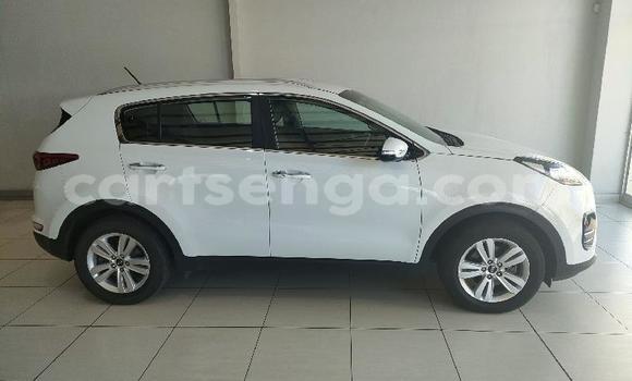 Nunua Ilio tumika Kia Sportage White Gari ndani ya Ezulwini nchini Hhohho Nunua Ilio tumika Kia Sportage White Gari ndani ya Ezulwini nchini Hhohho