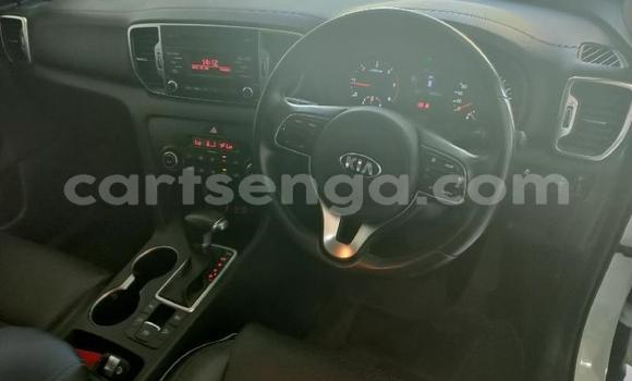 Nunua Ilio tumika Kia Sportage White Gari ndani ya Ezulwini nchini Hhohho Nunua Ilio tumika Kia Sportage White Gari ndani ya Ezulwini nchini Hhohho