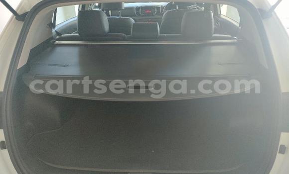 Nunua Ilio tumika Kia Sportage White Gari ndani ya Ezulwini nchini Hhohho Nunua Ilio tumika Kia Sportage White Gari ndani ya Ezulwini nchini Hhohho