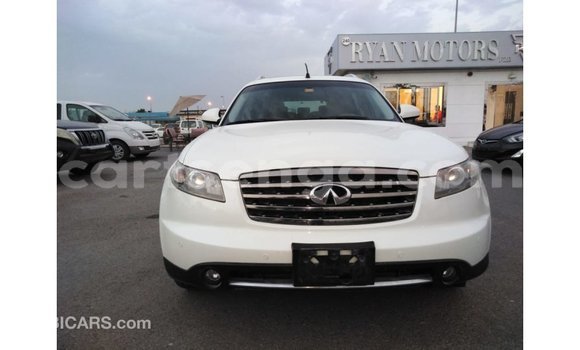Nunua Imported Infiniti FX White Gari ndani ya Import - Dubai nchini Hhohho Nunua Imported Infiniti FX White Gari ndani ya Import - Dubai nchini Hhohho