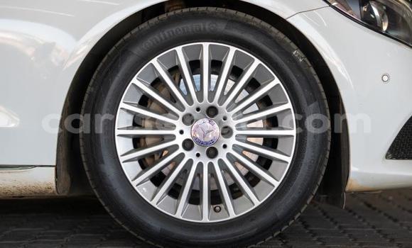 Nunua Ilio tumika Mercedes‒Benz C–Class White Gari ndani ya Ezulwini nchini Hhohho Nunua Ilio tumika Mercedes‒Benz C–Class White Gari ndani ya Ezulwini nchini Hhohho
