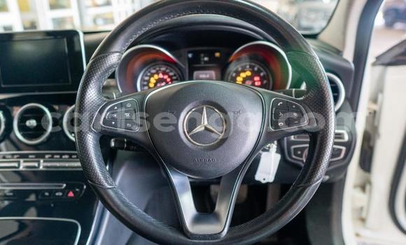 Nunua Ilio tumika Mercedes‒Benz C–Class White Gari ndani ya Ezulwini nchini Hhohho Nunua Ilio tumika Mercedes‒Benz C–Class White Gari ndani ya Ezulwini nchini Hhohho