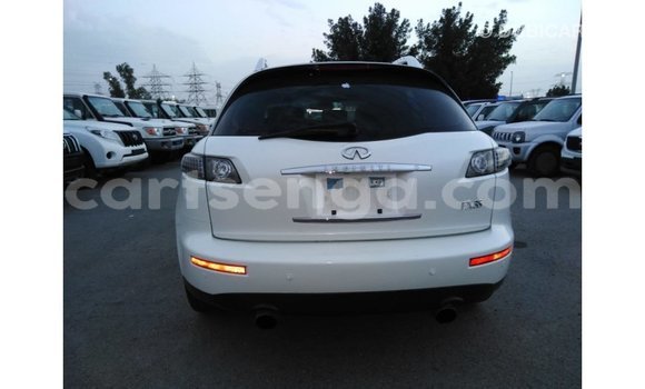 Nunua Imported Infiniti FX White Gari ndani ya Import - Dubai nchini Hhohho Nunua Imported Infiniti FX White Gari ndani ya Import - Dubai nchini Hhohho