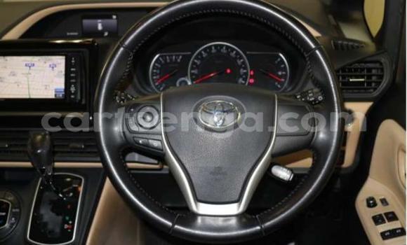 Buy Used Toyota Noah Other Car in Mbabane in Manzini Buy Used Toyota Noah Other Car in Mbabane in Manzini