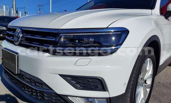 Buy Used Volkswagen Tiguan White Car in Manzini in Manzini Buy Used Volkswagen Tiguan White Car in Manzini in Manzini