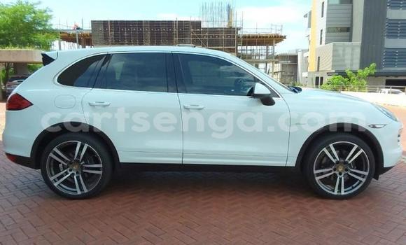 Buy Used Porsche Cayenne White Car in Mbabane in Manzini Buy Used Porsche Cayenne White Car in Mbabane in Manzini