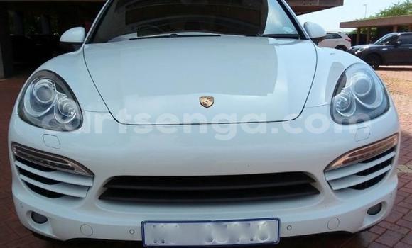 Buy Used Porsche Cayenne White Car in Mbabane in Manzini Buy Used Porsche Cayenne White Car in Mbabane in Manzini