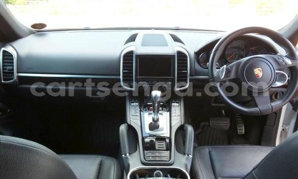 Buy Used Porsche Cayenne White Car in Mbabane in Manzini Buy Used Porsche Cayenne White Car in Mbabane in Manzini