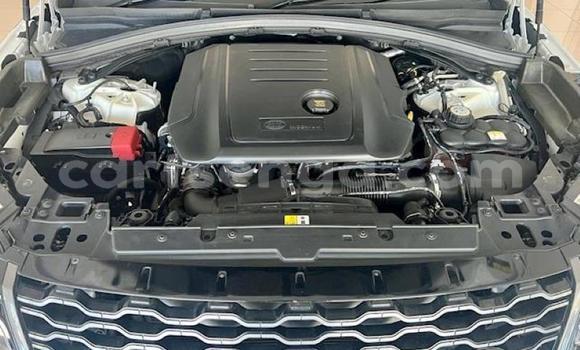 Nunua Ilio tumika Land Rover Range Rover Velar White Gari ndani ya Big Bend nchini Lubombo Nunua Ilio tumika Land Rover Range Rover Velar White Gari ndani ya Big Bend nchini Lubombo