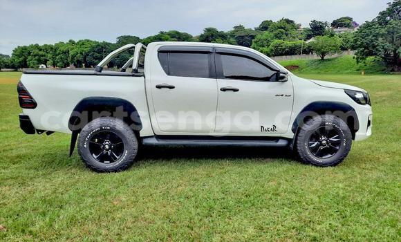 Acheter Occasion Voiture Toyota Hilux Blanc à Ezulwini, Hhohho Acheter Occasion Voiture Toyota Hilux Blanc à Ezulwini, Hhohho