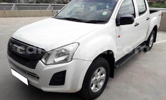 Nunua Ilio tumika Isuzu KB White Gari ndani ya Bulembu nchini Hhohho Nunua Ilio tumika Isuzu KB White Gari ndani ya Bulembu nchini Hhohho