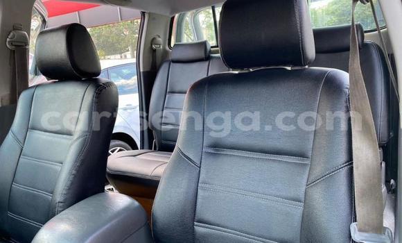 Nunua Ilio tumika Toyota Hilux Beige Gari ndani ya Tshaneni nchini Lubombo Nunua Ilio tumika Toyota Hilux Beige Gari ndani ya Tshaneni nchini Lubombo