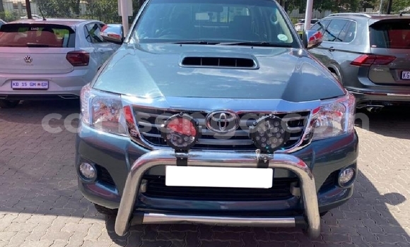 Nunua Ilio tumika Toyota Hilux Beige Gari ndani ya Tshaneni nchini Lubombo Nunua Ilio tumika Toyota Hilux Beige Gari ndani ya Tshaneni nchini Lubombo