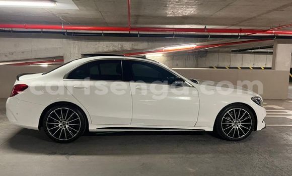 Buy Used Mercedes‒Benz C-klasse White Car in Big Bend in Lubombo District Buy Used Mercedes‒Benz C-klasse White Car in Big Bend in Lubombo District