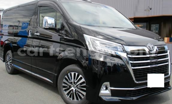Buy Used Toyota Grand HiAce Black Car in Big Bend in Lubombo