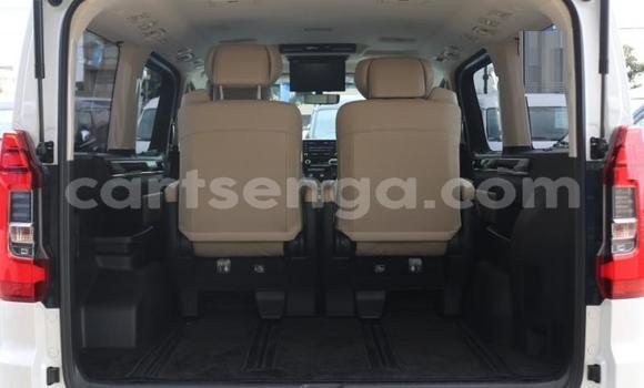 Buy Used Toyota Grand HiAce White Car in Manzini in Manzini Buy Used Toyota Grand HiAce White Car in Manzini in Manzini