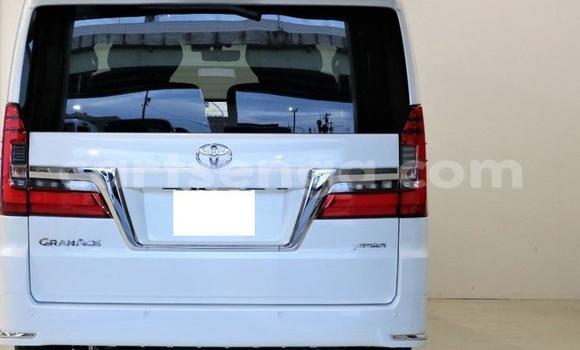 Buy Used Toyota Grand HiAce White Car in Manzini in Manzini Buy Used Toyota Grand HiAce White Car in Manzini in Manzini