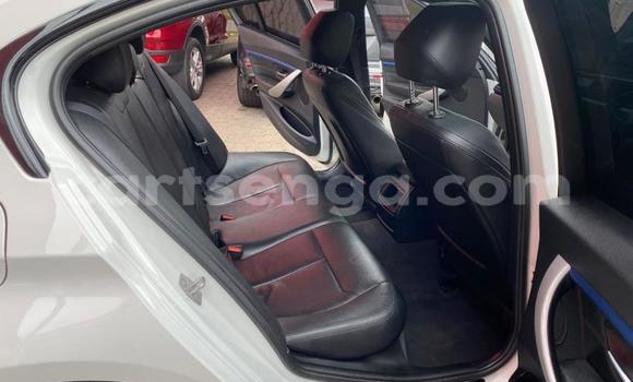Nunua Ilio tumika BMW 3–Series White Gari ndani ya Big Bend nchini Lubombo Nunua Ilio tumika BMW 3–Series White Gari ndani ya Big Bend nchini Lubombo