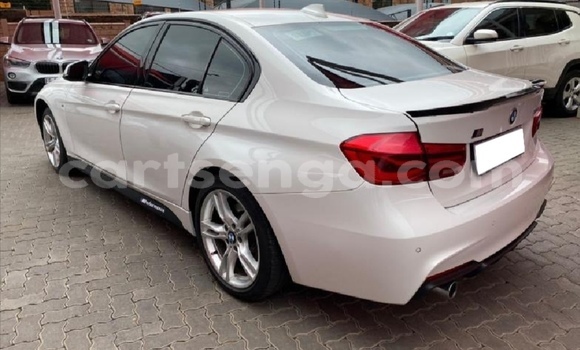Nunua Ilio tumika BMW 3–Series White Gari ndani ya Big Bend nchini Lubombo Nunua Ilio tumika BMW 3–Series White Gari ndani ya Big Bend nchini Lubombo