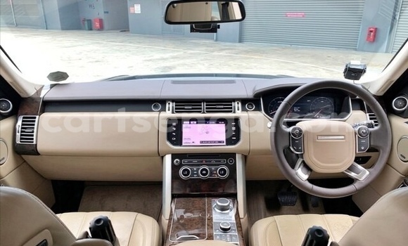 Nunua Ilio tumika Land Rover Range Rover Black Gari ndani ya Ezulwini nchini Hhohho Nunua Ilio tumika Land Rover Range Rover Black Gari ndani ya Ezulwini nchini Hhohho