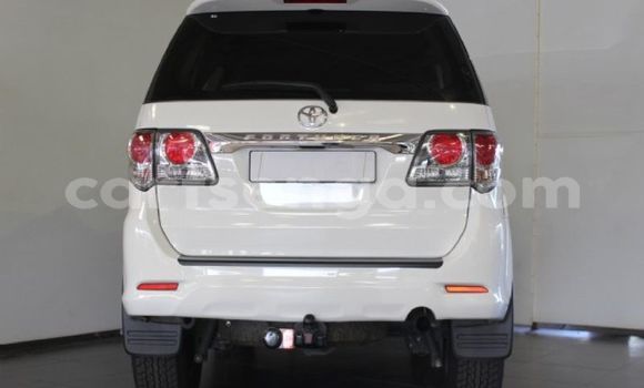 Buy Used Toyota Fortuner White Car in Big Bend in Lubombo Buy Used Toyota Fortuner White Car in Big Bend in Lubombo