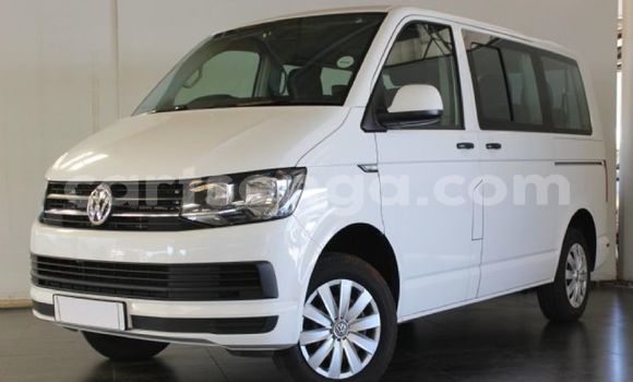 Buy Used Volkswagen Multivan White Car in Big Bend in Lubombo