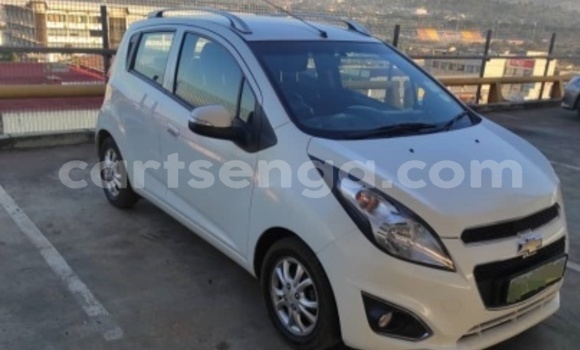 Nunua Ilio tumika Chevrolet Spark White Gari ndani ya Mbabane nchini Manzini