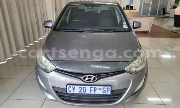 Nunua Ilio tumika Hyundai i20 Silver Gari ndani ya Ezulwini nchini Hhohho Nunua Ilio tumika Hyundai i20 Silver Gari ndani ya Ezulwini nchini Hhohho