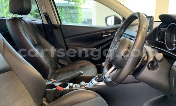 Nunua Ilio tumika Mazda 2 White Gari ndani ya Ezulwini nchini Hhohho Nunua Ilio tumika Mazda 2 White Gari ndani ya Ezulwini nchini Hhohho