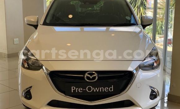 Nunua Ilio tumika Mazda 2 White Gari ndani ya Ezulwini nchini Hhohho Nunua Ilio tumika Mazda 2 White Gari ndani ya Ezulwini nchini Hhohho