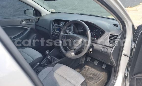 Acheter Occasion Voiture Hyundai i20 Gris à Ezulwini, Hhohho Acheter Occasion Voiture Hyundai i20 Gris à Ezulwini, Hhohho