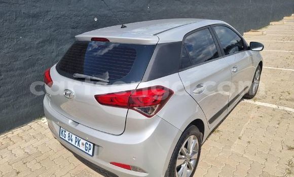 Acheter Occasion Voiture Hyundai i20 Gris à Ezulwini, Hhohho Acheter Occasion Voiture Hyundai i20 Gris à Ezulwini, Hhohho