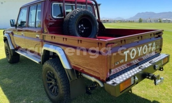 Buy Used Toyota Land Cruiser Red Car in Ezulwini in Hhohho Buy Used Toyota Land Cruiser Red Car in Ezulwini in Hhohho