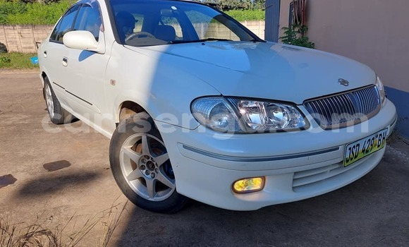 Nunua Ilio tumika Nissan Bluebird White Gari ndani ya Manzini nchini Manzini Nunua Ilio tumika Nissan Bluebird White Gari ndani ya Manzini nchini Manzini