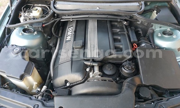 Nunua Ilio tumika BMW 3–Series Blue Gari ndani ya Manzini nchini Manzini Nunua Ilio tumika BMW 3–Series Blue Gari ndani ya Manzini nchini Manzini