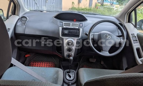 Nunua Ilio tumika Toyota Vitz Black Gari ndani ya Manzini nchini Manzini Nunua Ilio tumika Toyota Vitz Black Gari ndani ya Manzini nchini Manzini
