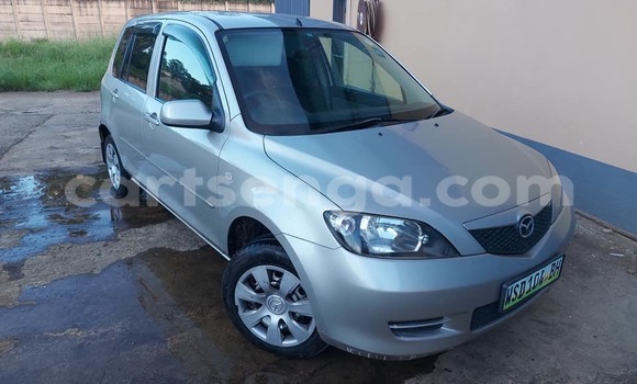 Nunua Ilio tumika Mazda Demio Silver Gari ndani ya Manzini nchini Manzini Nunua Ilio tumika Mazda Demio Silver Gari ndani ya Manzini nchini Manzini