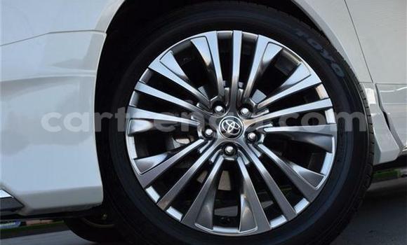 Buy Used Toyota Harrier White Car in Manzini in Manzini Buy Used Toyota Harrier White Car in Manzini in Manzini