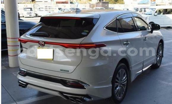 Buy Used Toyota Harrier White Car in Manzini in Manzini Buy Used Toyota Harrier White Car in Manzini in Manzini