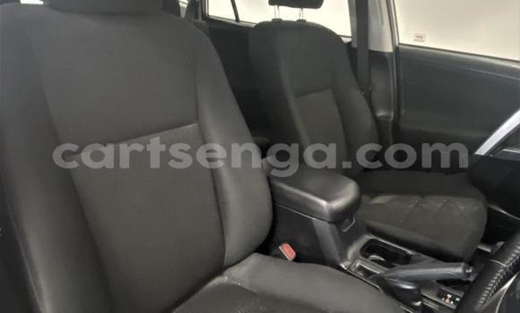 Nunua Ilio tumika Toyota RAV4 Silver Gari ndani ya Manzini nchini Manzini Nunua Ilio tumika Toyota RAV4 Silver Gari ndani ya Manzini nchini Manzini