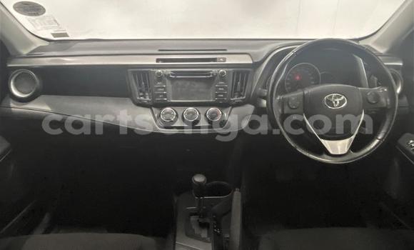 Nunua Ilio tumika Toyota RAV4 Silver Gari ndani ya Manzini nchini Manzini Nunua Ilio tumika Toyota RAV4 Silver Gari ndani ya Manzini nchini Manzini
