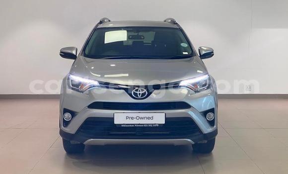 Nunua Ilio tumika Toyota RAV4 Silver Gari ndani ya Manzini nchini Manzini Nunua Ilio tumika Toyota RAV4 Silver Gari ndani ya Manzini nchini Manzini
