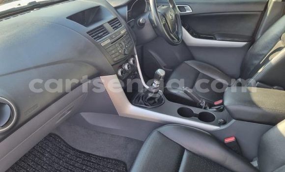 Nunua Ilio tumika Mazda BT-50 White Gari ndani ya Ezulwini nchini Hhohho Nunua Ilio tumika Mazda BT-50 White Gari ndani ya Ezulwini nchini Hhohho